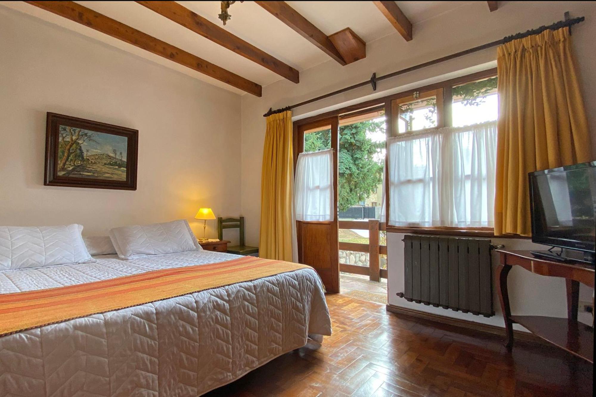 Hosteria Canela B&B Esquel Exterior photo